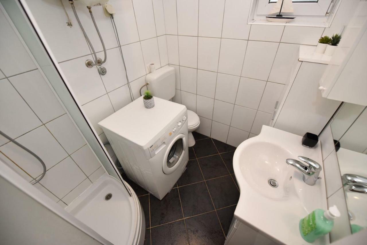 Apartment Bobby Novalja Buitenkant foto